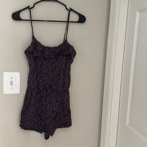 Simple light weight romper with floral design!